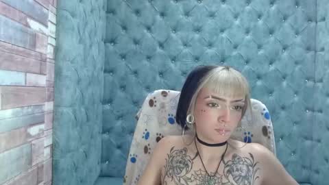 Snapshot of samanthaa_smitth chatting on October 9, 3:48 am Samantha Smitth online show from October 9, 3:48 am