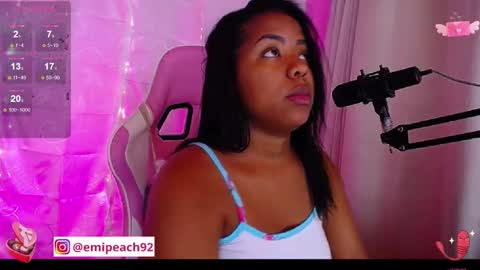 Snapshot of samanthabloom570089 chatting on February 17, 12:43 am Samantha Bloom  online show from February 17, 12:43 am