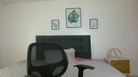 Snapshot of samanthachop chatting on May 12, 1:30 pm samanthachop online show from May 12, 1:30 pm