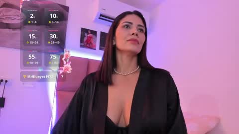 Samantha Claus online show from March 28, 7:24 pm