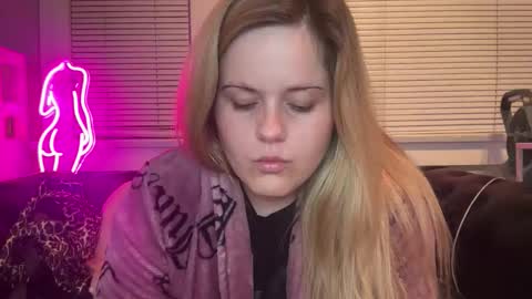 samanthafever online show from February 15, 11:30 am