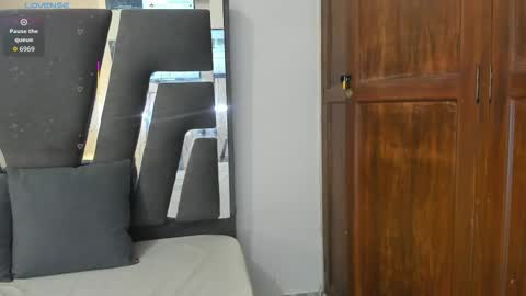 Snapshot of samanthahill_ chatting on February 9, 9:08 pm samanthahill_ online show from February 9, 9:08 pm