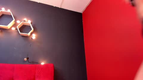 samanthajonexxx online show from April 2, 6:38 pm