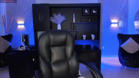 Snapshot of samanthaklein_ chatting on January 7, 3:14 am Samantha Klein online show from January 7, 3:14 am