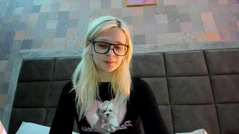 Snapshot of samanthamiasnik1 chatting on September 26, 10:47 pm Samantha online show from September 26, 10:47 pm