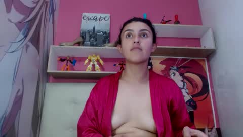 Snapshot of samanthamoonsx chatting on December 5, 5:17 pm Samantha online show from December 5, 5:17 pm