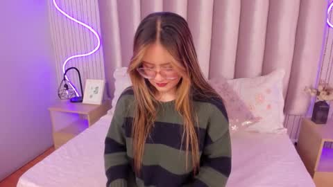 Alejandra  online show from September 26, 12:53 pm