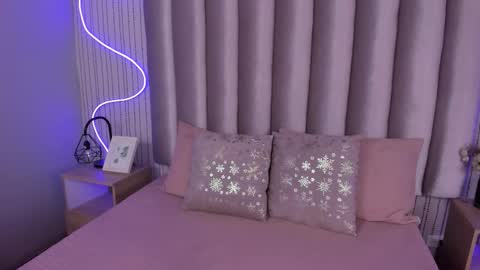 Alejandra  online show from October 21, 11:55 am