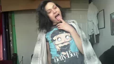 Snapshot of samanthasayten chatting on January 3, 1:03 pm Samantha SayTen online show from January 3, 1:03 pm