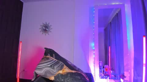 Sam online show from February 7, 10:24 pm