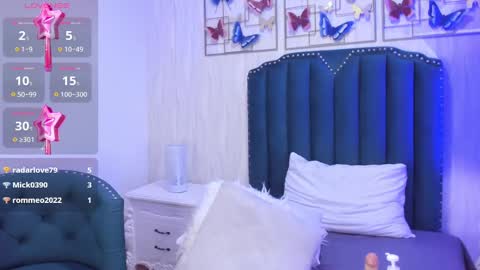 Samara Warren online show from February 1, 2:24 pm