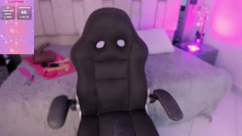 samarafernandez online show from September 22, 1:29 am