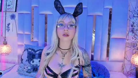 Snapshot of samarajhonson_ chatting on May 2, 9:42 pm Samara jhonson online show from May 2, 9:42 pm