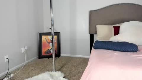 Yaya online show from October 8, 1:36 am