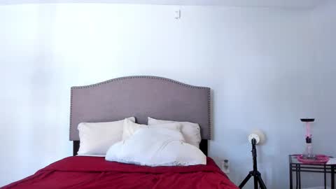 Yaya online show from October 13, 8:09 pm