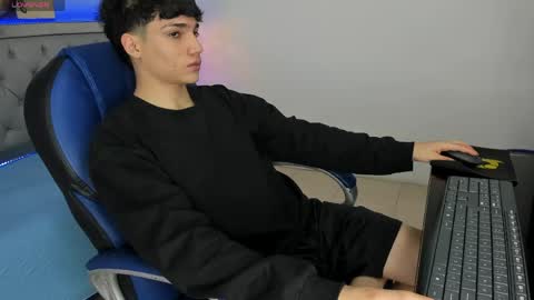 Sam online show from May 8, 1:27 pm
