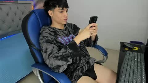 Sam online show from May 9, 1:16 pm