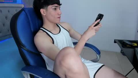 Sam online show from May 11, 3:07 pm