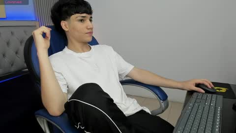 Sam online show from May 20, 12:22 pm