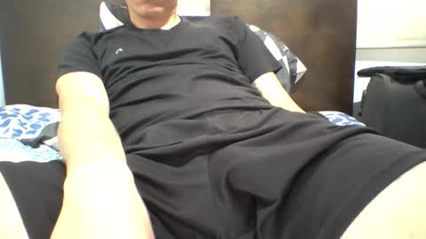 Snapshot of samblaze_21 chatting on March 10, 11:15 am samblade online show from March 10, 11:15 am