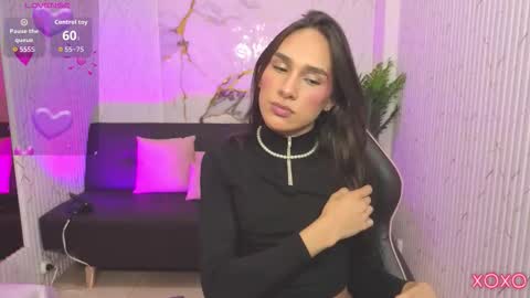 Snapshot of samcielo_tay chatting on March 29, 11:32 am sam online show from March 29, 11:32 am