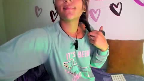 Snapshot of samikiulers chatting on February 24, 11:32 am Sami online show from February 24, 11:32 am