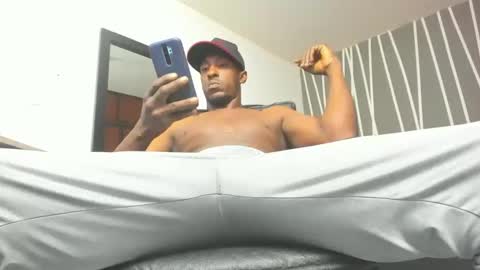 Snapshot of samir_blackdick chatting on February 18, 11:08 pm samir online show from February 18, 11:08 pm