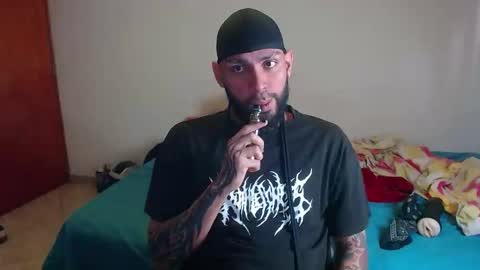 Snapshot of samir_music_ chatting on February 15, 10:17 pm samir_music_ online show from February 15, 10:17 pm