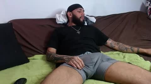 Snapshot of samir_music_ chatting on March 7, 8:50 pm samir_music_ online show from March 7, 8:50 pm