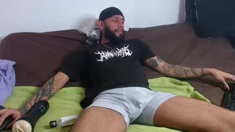 Snapshot of samir_music_ chatting on March 10, 10:15 pm samir_music_ online show from March 10, 10:15 pm