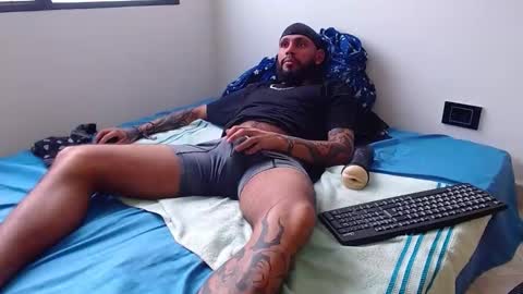 Snapshot of samir_music_ chatting on March 16, 9:41 pm samir_music_ online show from March 16, 9:41 pm