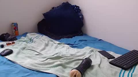 Snapshot of samir_music_ chatting on April 1, 10:18 pm samir_music_ online show from April 1, 10:18 pm