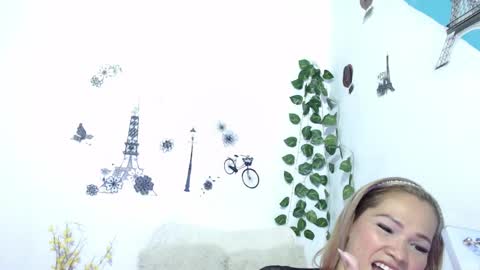 Snapshot of samira_lennox chatting on January 11, 7:16 pm SAMIRA online show from January 11, 7:16 pm