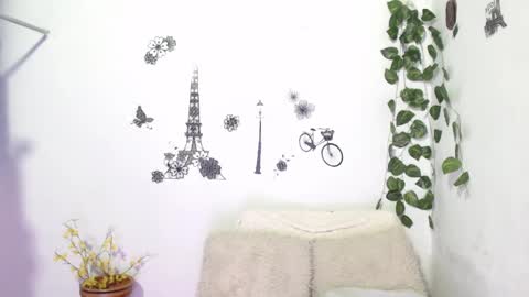 Snapshot of samira_lennox chatting on February 2, 7:57 pm SAMIRA online show from February 2, 7:57 pm
