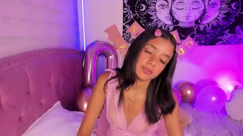 samirose_ online show from January 16, 11:31 pm