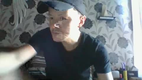 sexy lad looking for fun online show from January 6, 12:31 pm