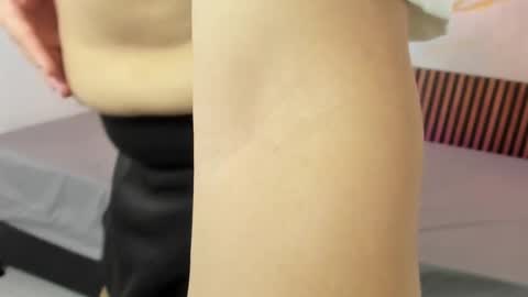 Snapshot of samlopez1 chatting on October 28, 3:43 am Sam online show from October 28, 3:43 am