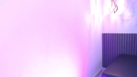 Snapshot of samlopez1 chatting on October 29, 3:20 am Sam online show from October 29, 3:20 am