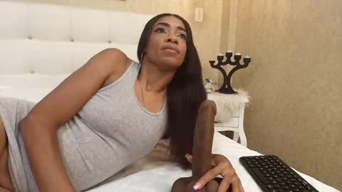 Snapshot of sammantha_hot chatting on April 23, 8:22 pm Samantha online show from April 23, 8:22 pm