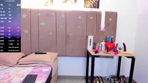  Sammy  online show from February 6, 5:14 am