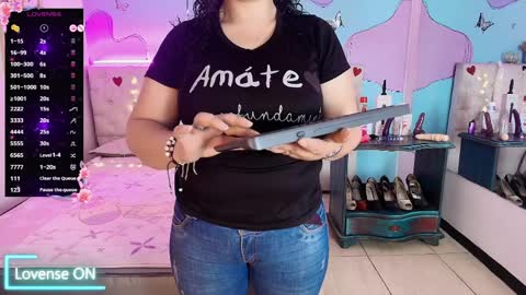 Snapshot of sammy_mature_ chatting on April 6, 11:38 pm Sammy online show from April 6, 11:38 pm