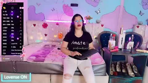 Snapshot of sammy_mature_ chatting on April 11, 12:15 am Sammy online show from April 11, 12:15 am
