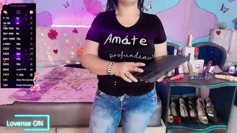 Snapshot of sammy_mature_ chatting on April 24, 1:19 am Sammy online show from April 24, 1:19 am
