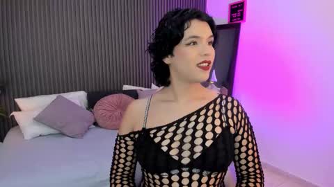 Axel online show from February 13, 7:43 pm