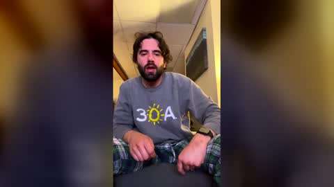 Snapshot of sammysammy190125 chatting on April 8, 5:40 am sammysammy190125 online show from April 8, 5:40 am