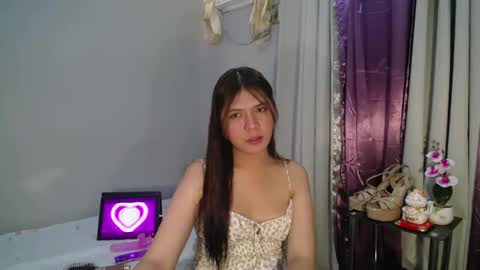 Snapshot of sampaguita_pinayxx chatting on January 24, 9:39 am SOFIA online show from January 24, 9:39 am
