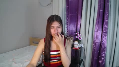Snapshot of sampaguita_pinayxx chatting on February 6, 12:37 pm SOFIA online show from February 6, 12:37 pm