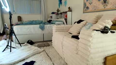 samreignsxxx online show from September 30, 1:21 am