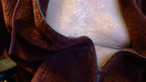 Snapshot of samsenior70 chatting on November 2, 10:34 pm Sam online show from November 2, 10:34 pm