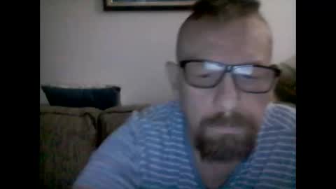 Snapshot of samsmith2471 chatting on March 29, 2:44 am samsmith2471 online show from March 29, 2:44 am